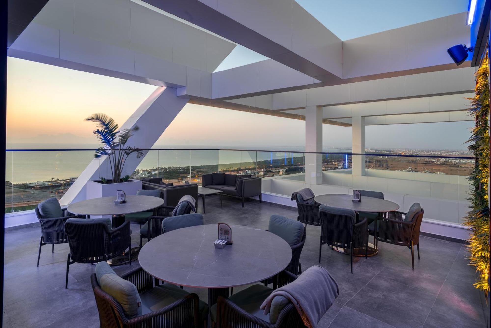 Grand Sapphire Resort & Casino Trikomo Bagian luar foto