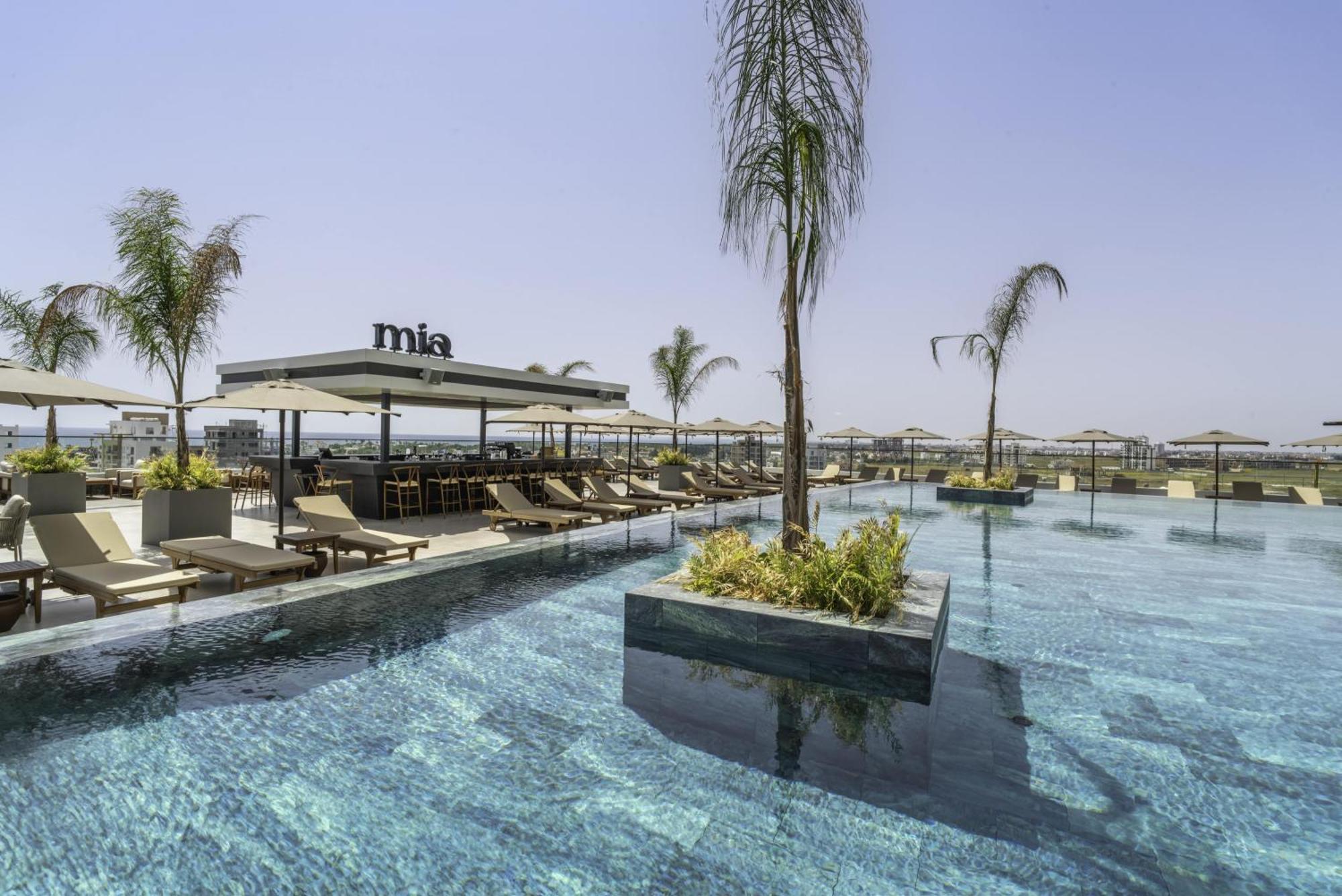Grand Sapphire Resort & Casino Trikomo Bagian luar foto