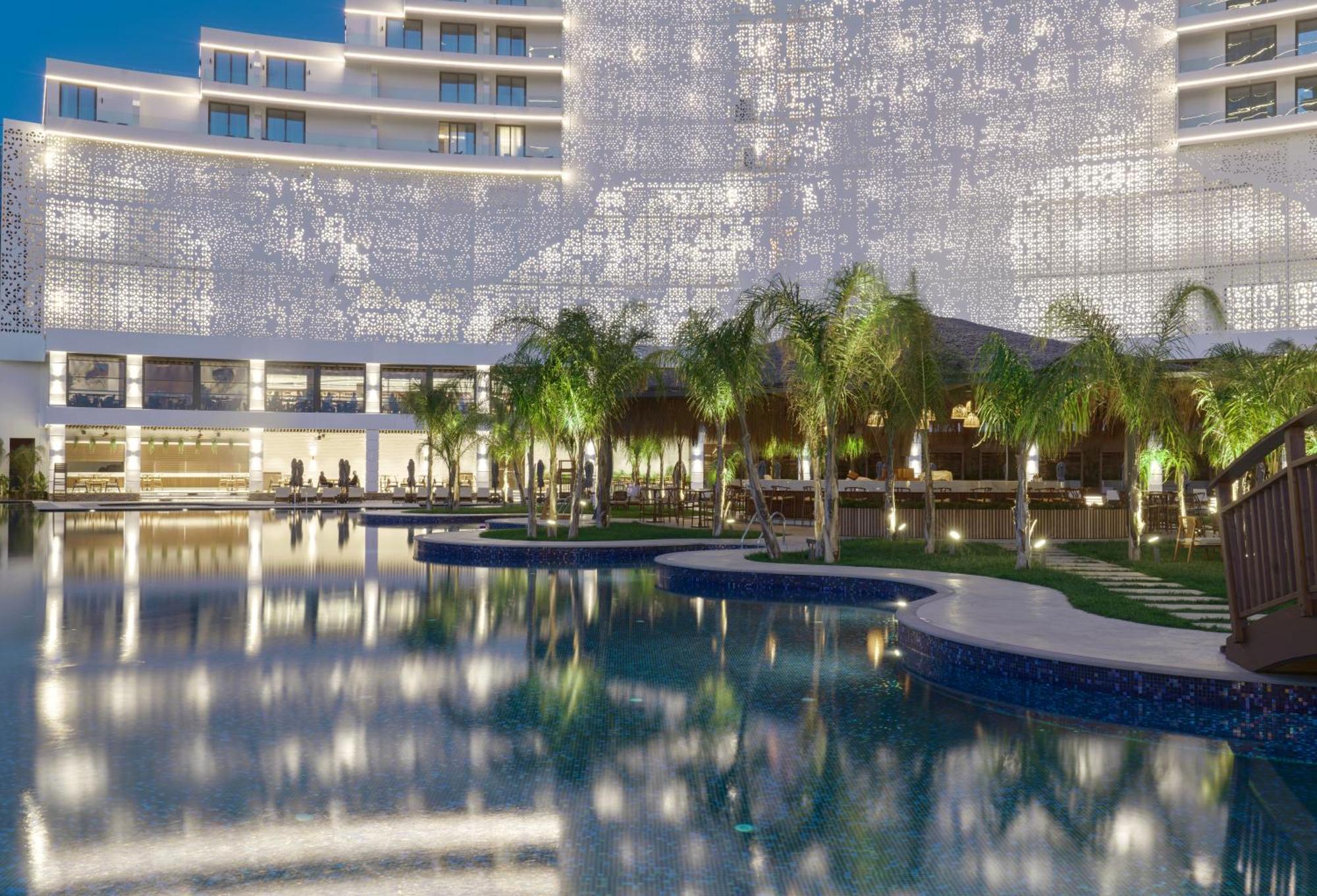 Grand Sapphire Resort & Casino Trikomo Bagian luar foto
