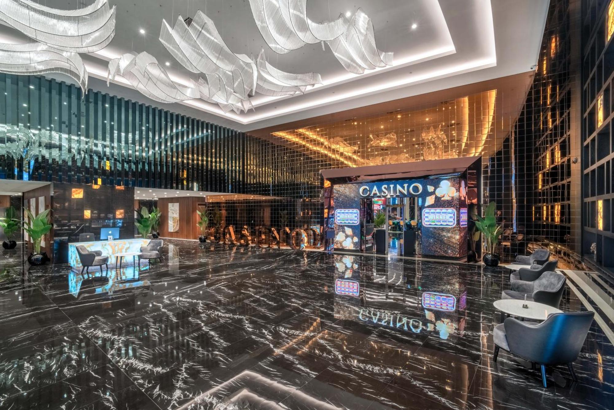 Grand Sapphire Resort & Casino Trikomo Bagian luar foto