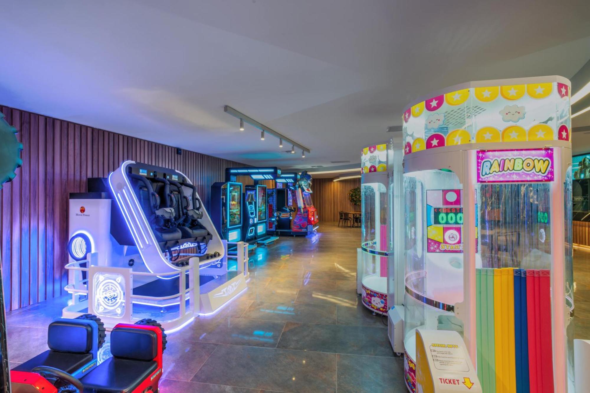 Grand Sapphire Resort & Casino Trikomo Bagian luar foto