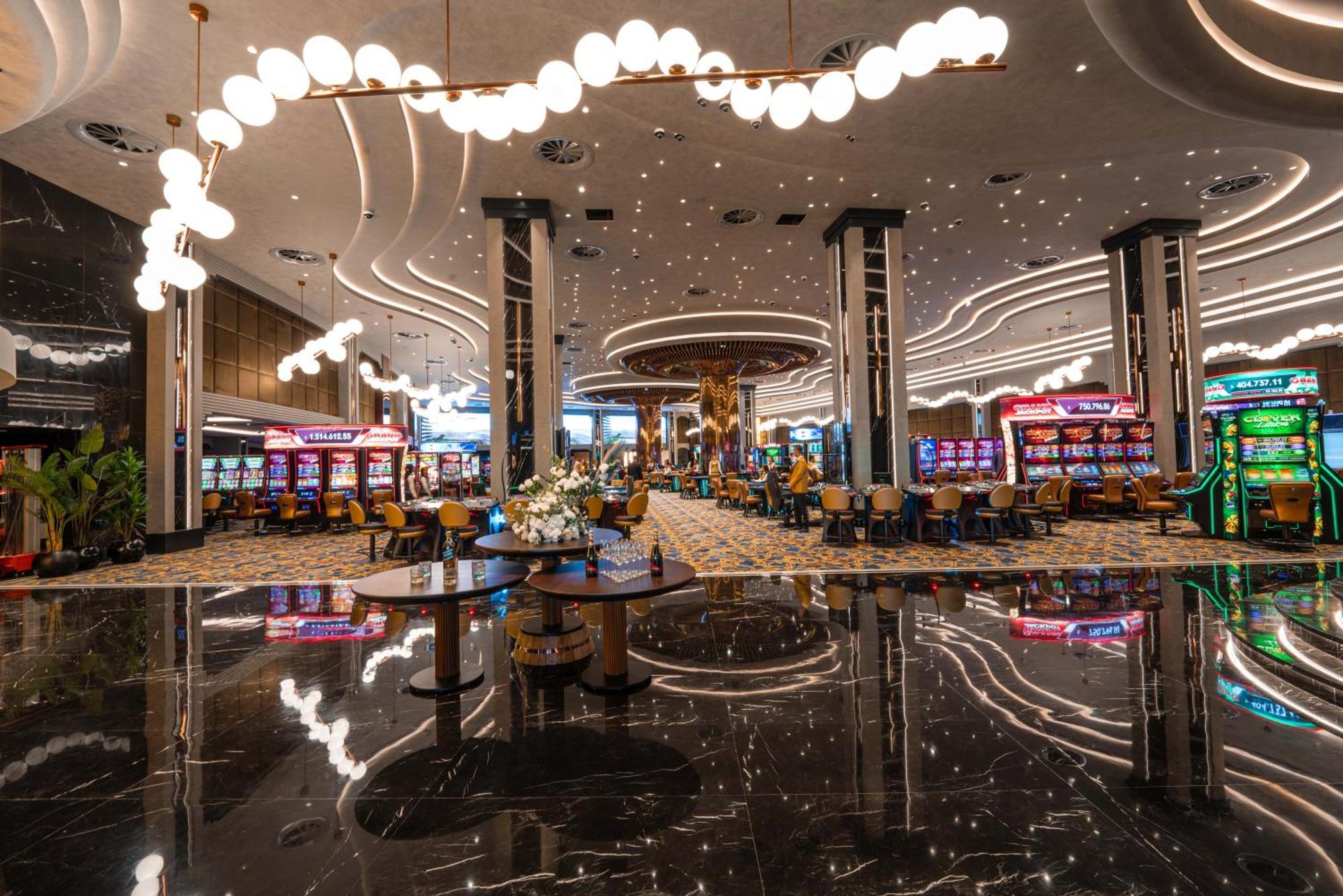 Grand Sapphire Resort & Casino Trikomo Bagian luar foto